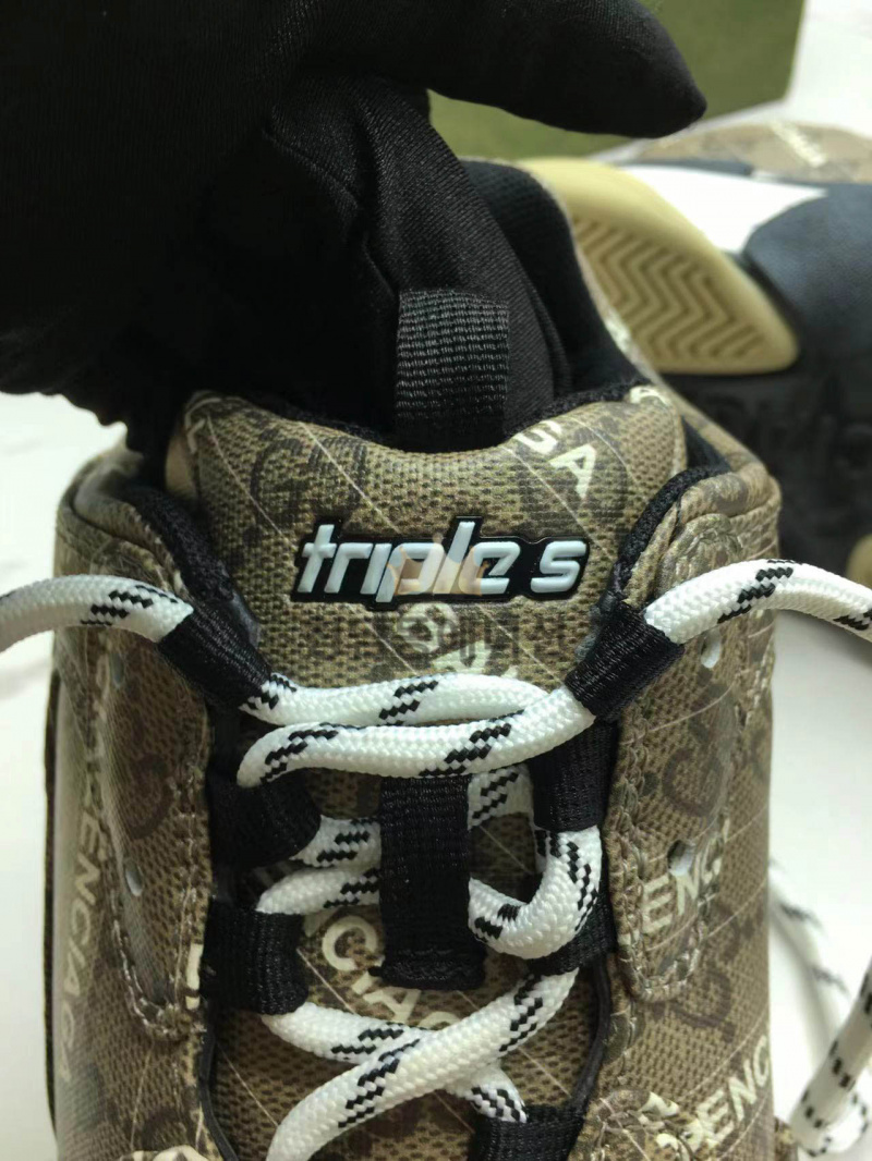 0e01efa5f0b85af59d04b96f54cc8e85_1758613354_8739.jpg 0e01efa5f0b85af59d04b96f54cc8e85_1758613354_8739.jpg