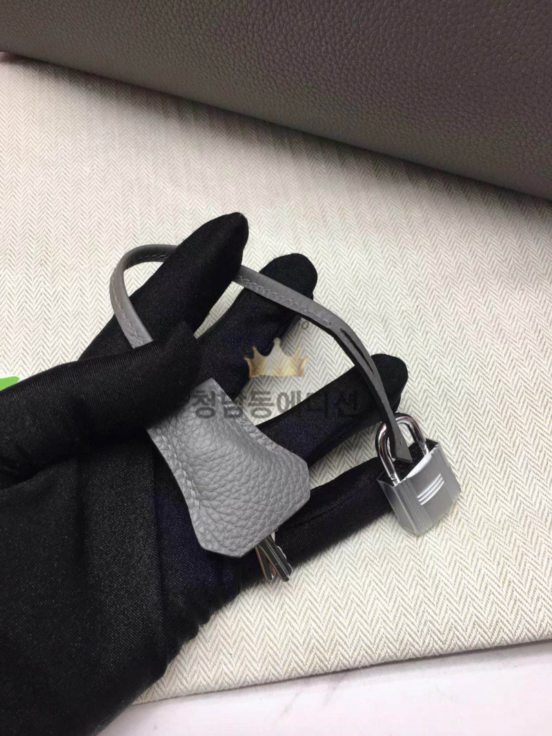 1f3e66a3129ab439ecf914e34ade5203_1761478324_4847.jpg 1f3e66a3129ab439ecf914e34ade5203_1761478324_4847.jpg