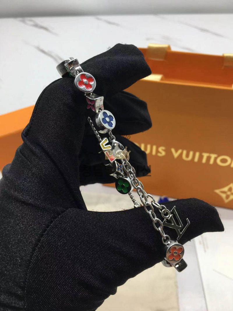 9ee39d33dc9e63f292626353c96d14dc_1761209873_4881.jpg 9ee39d33dc9e63f292626353c96d14dc_1761209873_4881.jpg