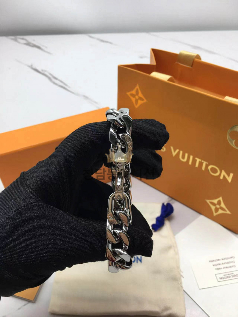 9ee39d33dc9e63f292626353c96d14dc_1761209910_3315.jpg 9ee39d33dc9e63f292626353c96d14dc_1761209910_3315.jpg