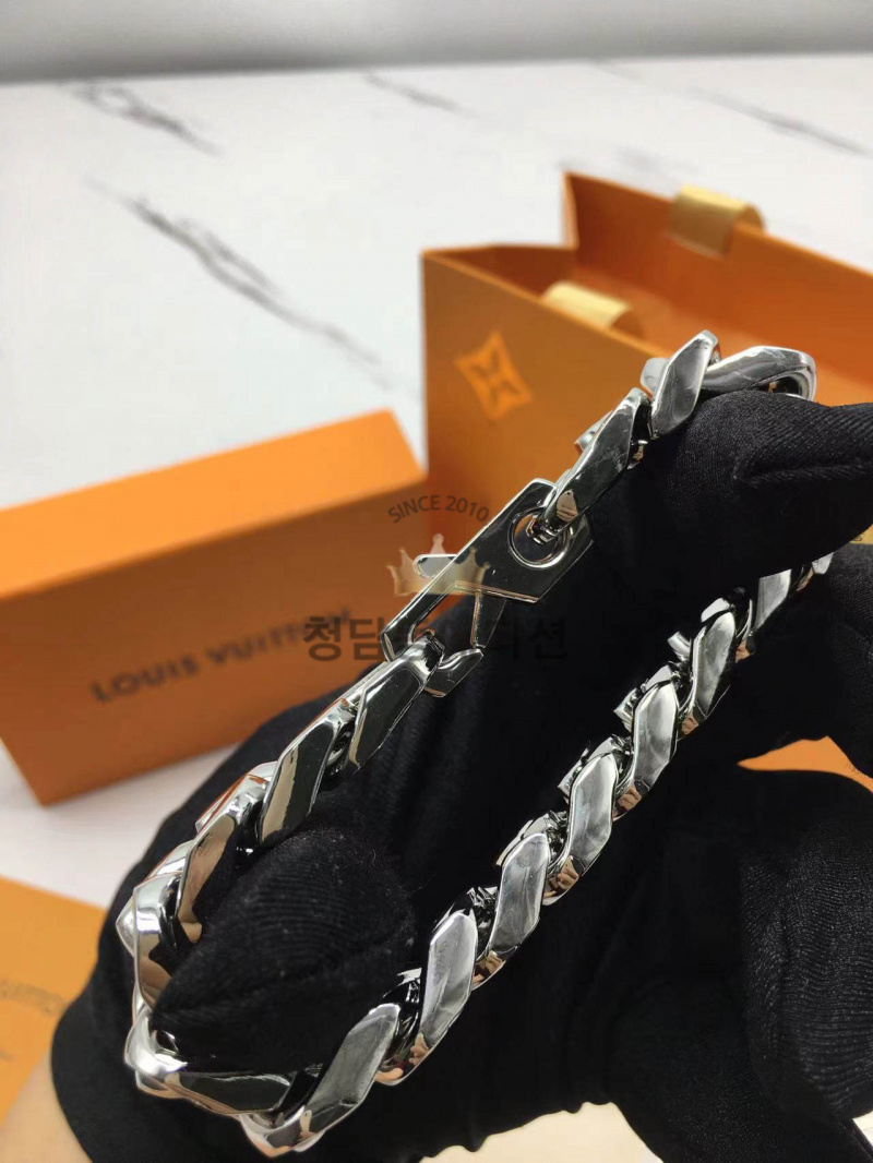 9ee39d33dc9e63f292626353c96d14dc_1761209911_4996.jpg 9ee39d33dc9e63f292626353c96d14dc_1761209911_4996.jpg