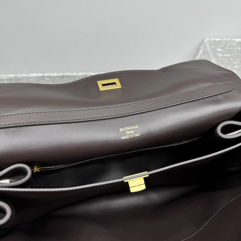 0474d62ae22b048bedfce9ecb3be2ae7_1762399382_714.jpg 0474d62ae22b048bedfce9ecb3be2ae7_1762399382_714.jpg