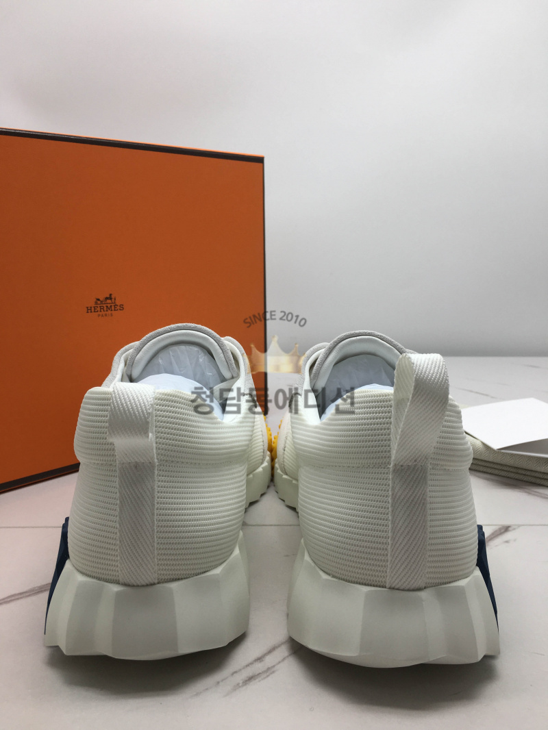 0aac2945427d161ef5ac1d10a15e0fe0_1764051210_8126.jpg 0aac2945427d161ef5ac1d10a15e0fe0_1764051210_8126.jpg