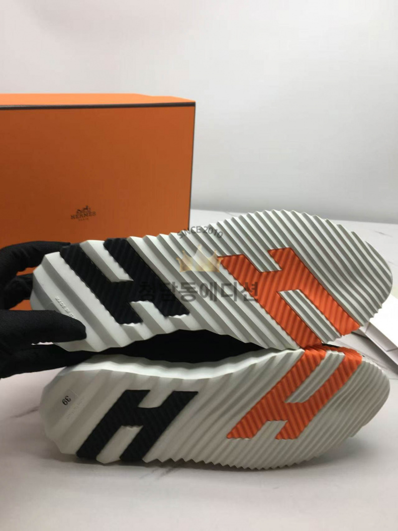 1aba3d5c727f628779578cf0042f1322_1763107988_3412.jpg 1aba3d5c727f628779578cf0042f1322_1763107988_3412.jpg