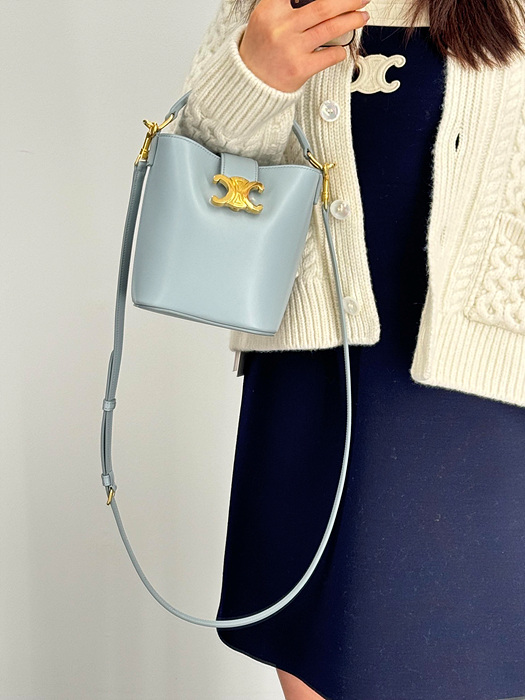 4f9ea2270059f0b1e46d753f1432bfb0_1762505553_7217.jpg 4f9ea2270059f0b1e46d753f1432bfb0_1762505553_7217.jpg