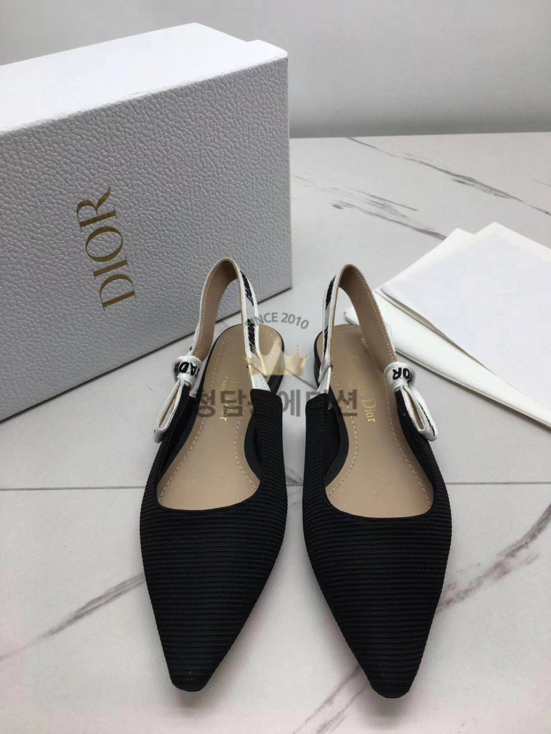 584438ded2a3801df55dd57d464280c8_1762318566_8784.jpg 584438ded2a3801df55dd57d464280c8_1762318566_8784.jpg