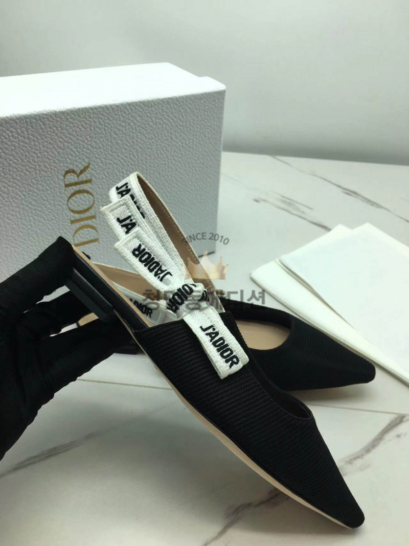 584438ded2a3801df55dd57d464280c8_1762318567_9304.jpg 584438ded2a3801df55dd57d464280c8_1762318567_9304.jpg