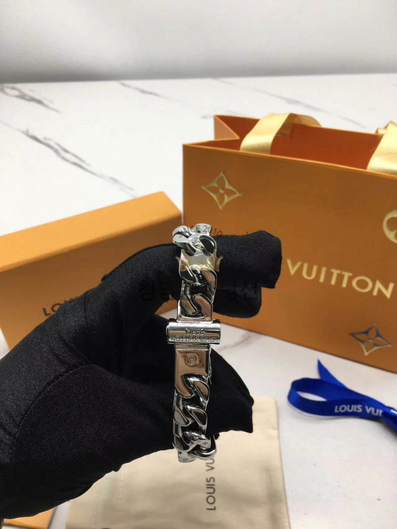 5f3e94b1b23aa8febc40d850de27be42_1762245900_0315.jpg 5f3e94b1b23aa8febc40d850de27be42_1762245900_0315.jpg