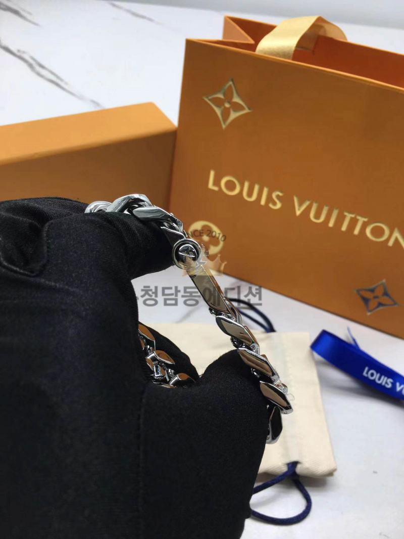 5f3e94b1b23aa8febc40d850de27be42_1762245901_1138.jpg 5f3e94b1b23aa8febc40d850de27be42_1762245901_1138.jpg