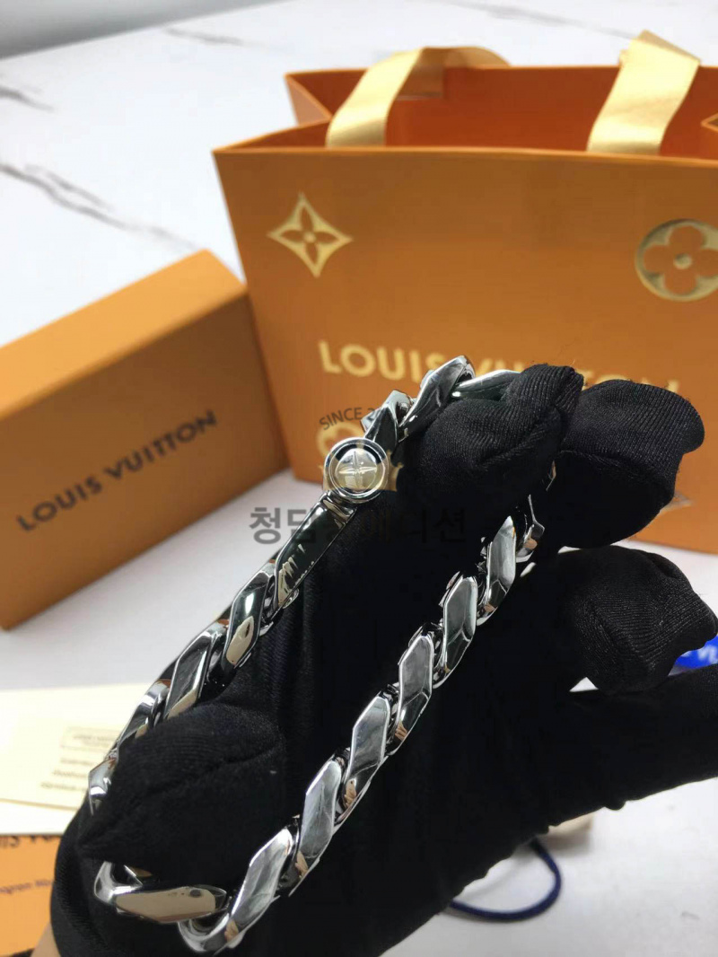 5f3e94b1b23aa8febc40d850de27be42_1762245901_3899.jpg 5f3e94b1b23aa8febc40d850de27be42_1762245901_3899.jpg