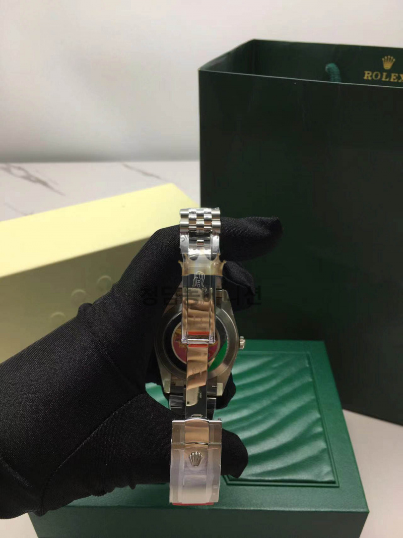 a871c74bd37a6caa28d424a430d8d29f_1762922337_9594.jpg a871c74bd37a6caa28d424a430d8d29f_1762922337_9594.jpg