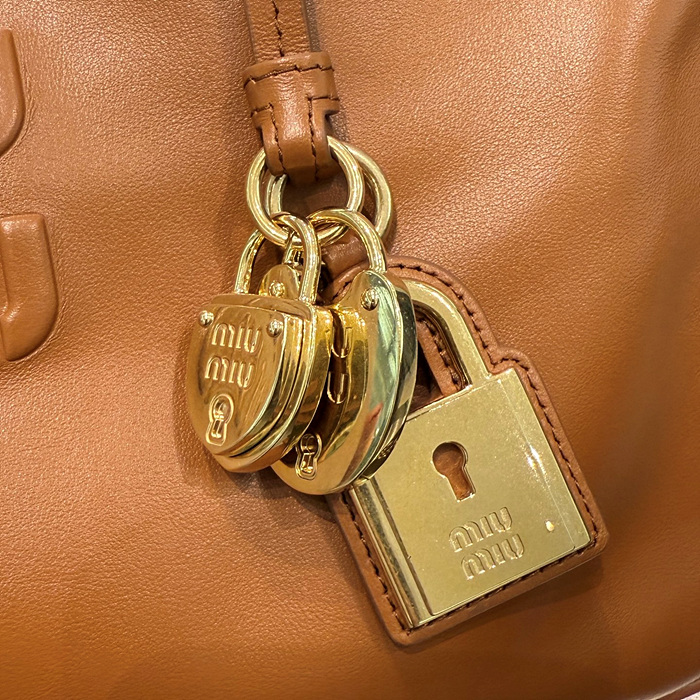 ad7bf643a620e7b41e16404e230f2c7c_1762419420_8973.jpg ad7bf643a620e7b41e16404e230f2c7c_1762419420_8973.jpg