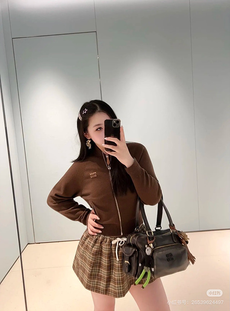 c6686843544da7499bef7f4f7654208f_1762313908_3685.jpg c6686843544da7499bef7f4f7654208f_1762313908_3685.jpg