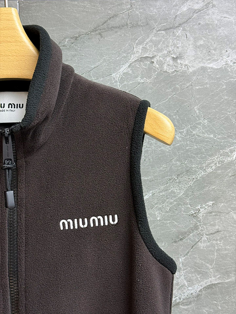 c6686843544da7499bef7f4f7654208f_1762315434_5215.jpg c6686843544da7499bef7f4f7654208f_1762315434_5215.jpg