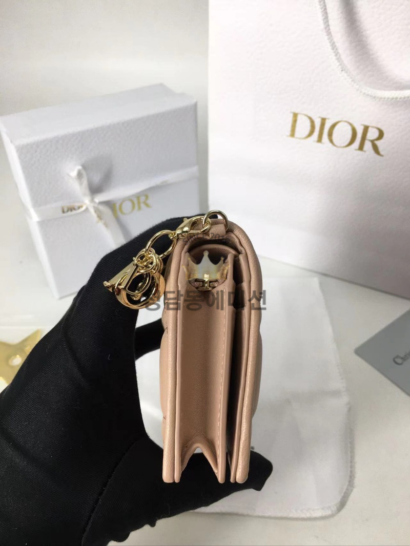 0f9a642512ccc6b95f1832ea714655ab_1765256638_5285.jpg 0f9a642512ccc6b95f1832ea714655ab_1765256638_5285.jpg