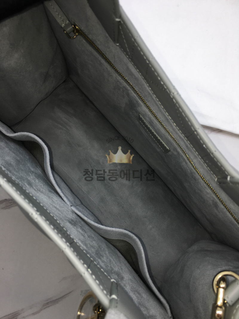 0f9f4978c7bc5dadc0476b95a12db5c4_1765876457_3857.jpg 0f9f4978c7bc5dadc0476b95a12db5c4_1765876457_3857.jpg