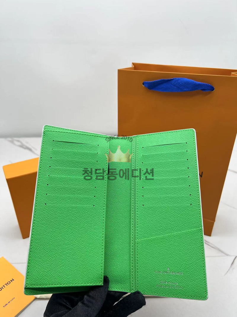 1ecc8a9a890485fc9f8fcd5586d8c5af_1766399973_3546.jpg 1ecc8a9a890485fc9f8fcd5586d8c5af_1766399973_3546.jpg