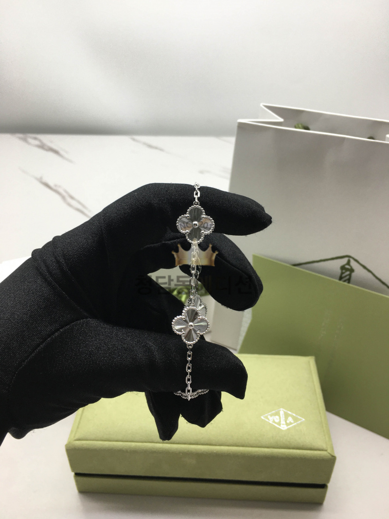 27700ffdccbe15cf0a7b85b1c8a9f6eb_1765532387_6008.jpg 27700ffdccbe15cf0a7b85b1c8a9f6eb_1765532387_6008.jpg