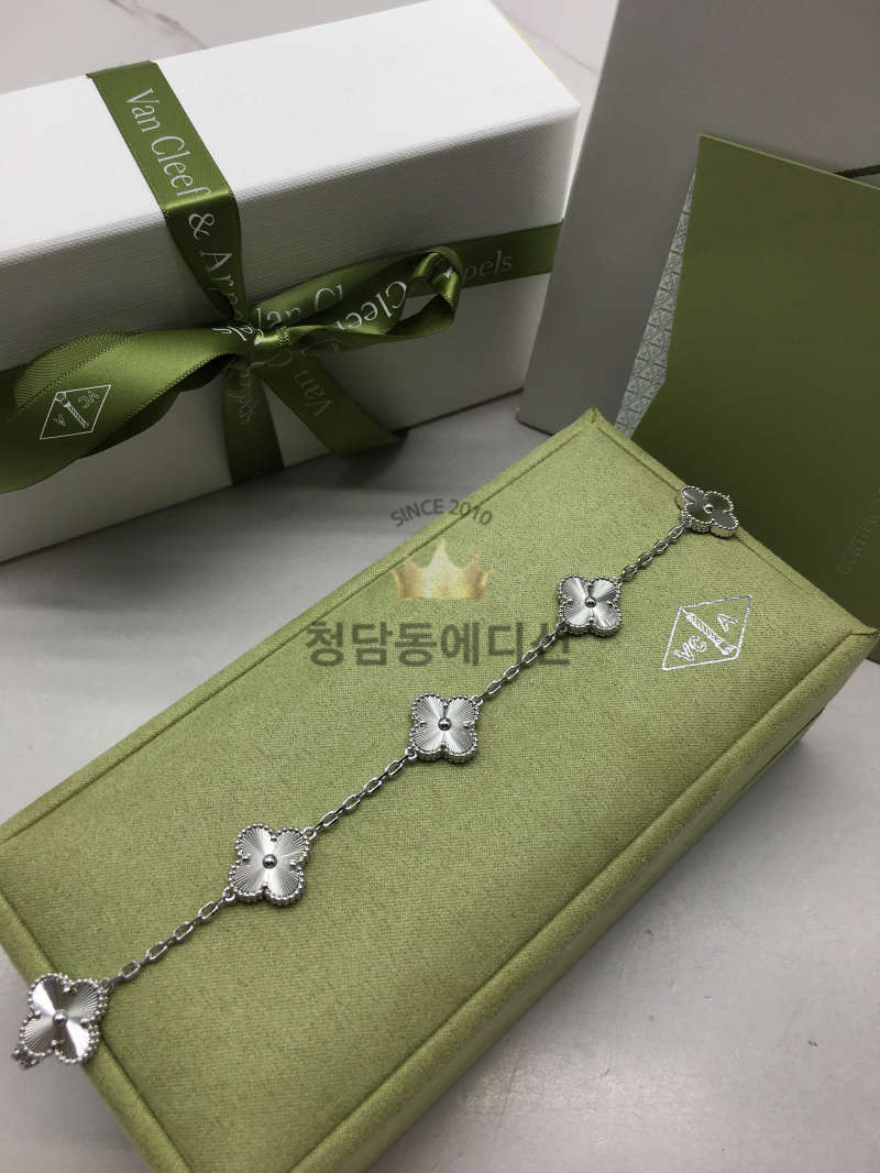 27700ffdccbe15cf0a7b85b1c8a9f6eb_1765532394_3558.jpg 27700ffdccbe15cf0a7b85b1c8a9f6eb_1765532394_3558.jpg