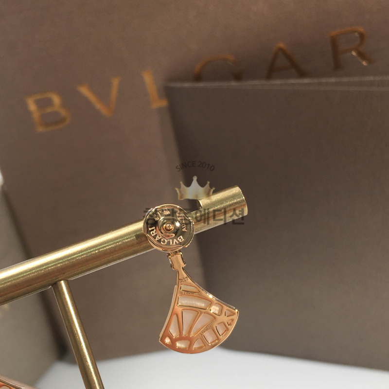 396e970a40c977c070a2998174e54aa9_1766477116_572.jpg 396e970a40c977c070a2998174e54aa9_1766477116_572.jpg