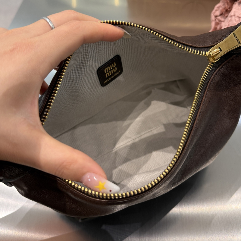 45f864f9048d880693b505fb359a1118_1765250822_4228.jpg 45f864f9048d880693b505fb359a1118_1765250822_4228.jpg