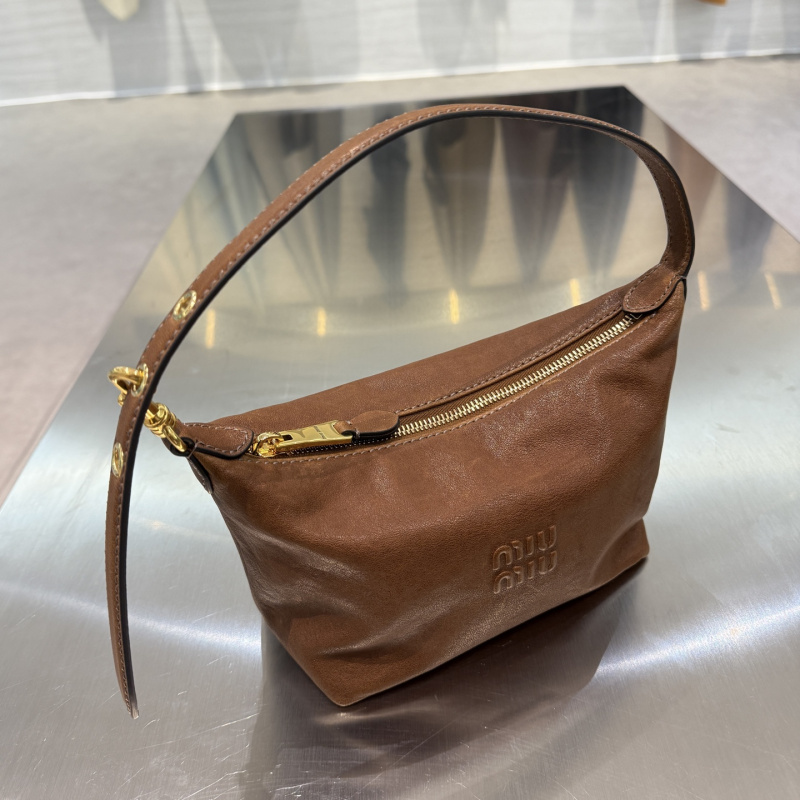 45f864f9048d880693b505fb359a1118_1765250831_4929.jpg 45f864f9048d880693b505fb359a1118_1765250831_4929.jpg