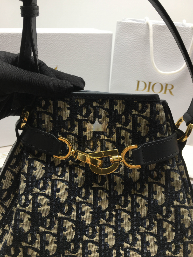 6fbb66a8266d4ac876b49611996eb904_1764909000_596.jpg 6fbb66a8266d4ac876b49611996eb904_1764909000_596.jpg