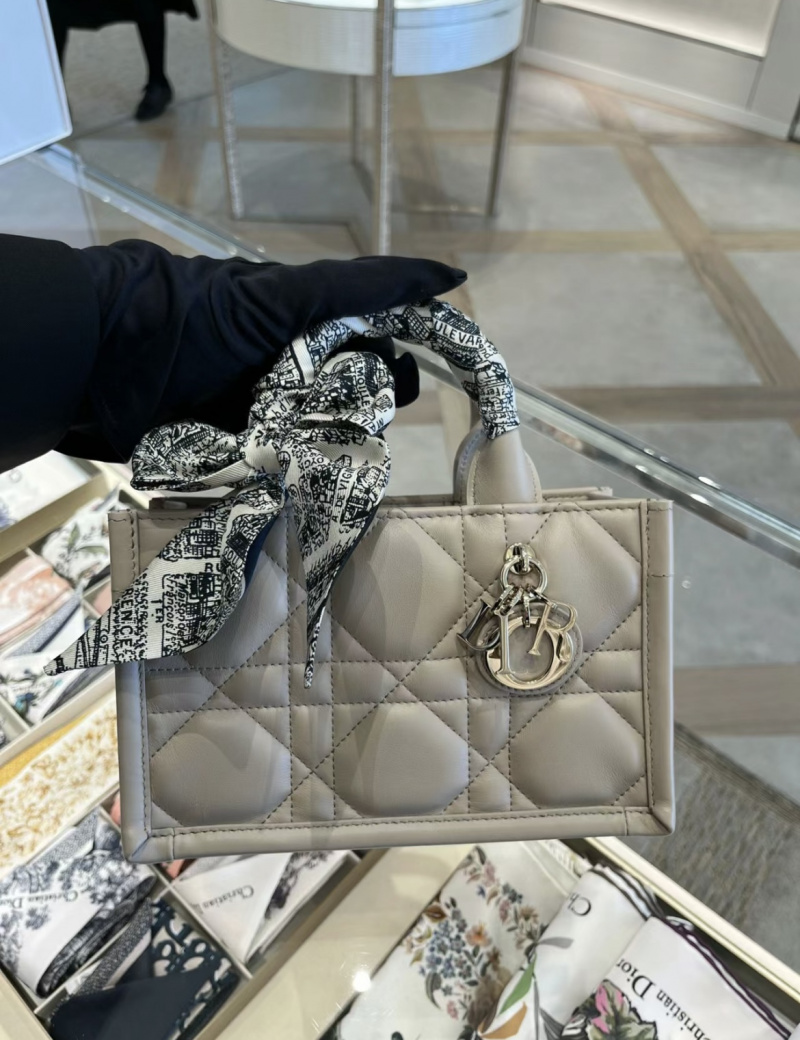 b378af33111a637756f88ac4ea245937_1764752800_434.jpg b378af33111a637756f88ac4ea245937_1764752800_434.jpg