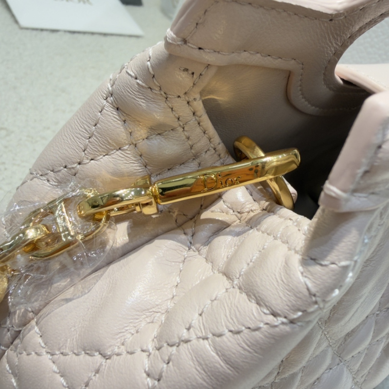 b378af33111a637756f88ac4ea245937_1764753267_4639.jpg b378af33111a637756f88ac4ea245937_1764753267_4639.jpg