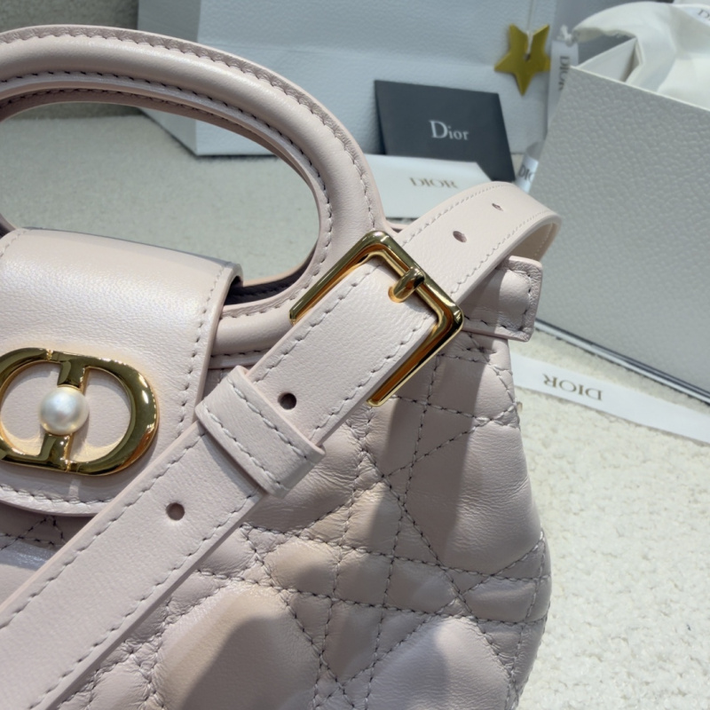 b378af33111a637756f88ac4ea245937_1764753270_6543.jpg b378af33111a637756f88ac4ea245937_1764753270_6543.jpg