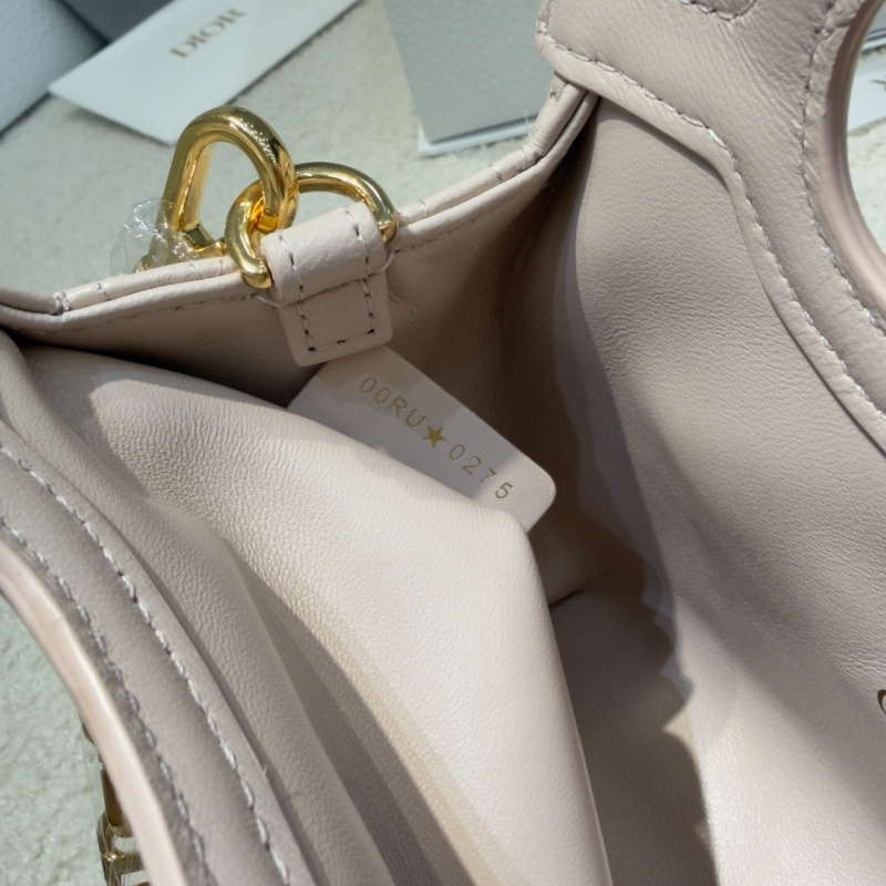 b378af33111a637756f88ac4ea245937_1764753270_976.jpg b378af33111a637756f88ac4ea245937_1764753270_976.jpg