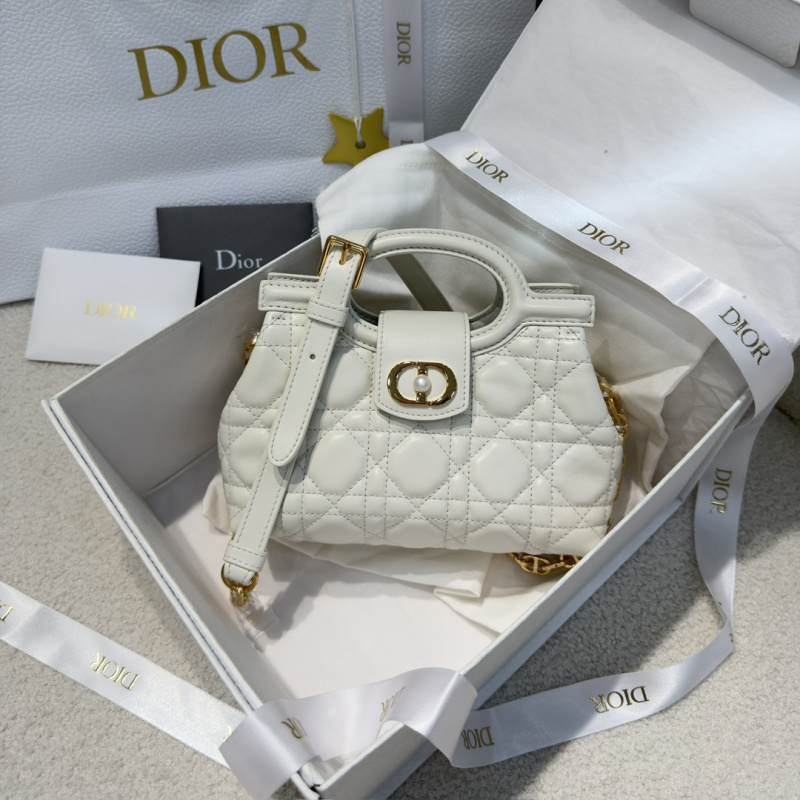 b378af33111a637756f88ac4ea245937_1764753385_1086.jpg b378af33111a637756f88ac4ea245937_1764753385_1086.jpg