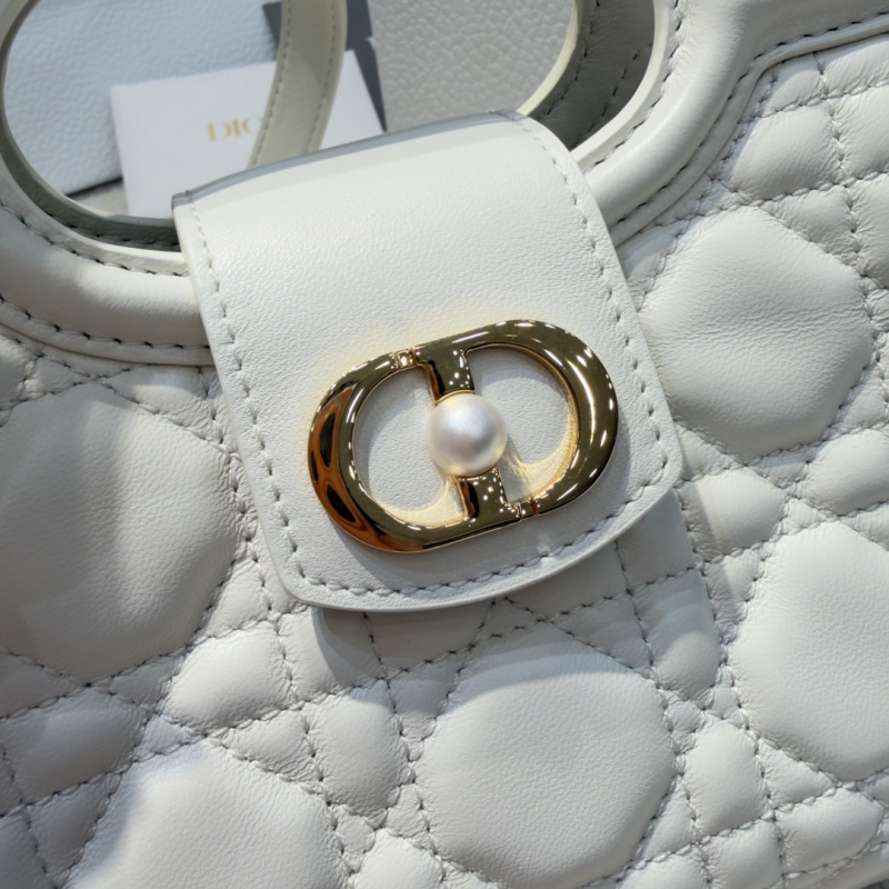 b378af33111a637756f88ac4ea245937_1764753386_4526.jpg b378af33111a637756f88ac4ea245937_1764753386_4526.jpg