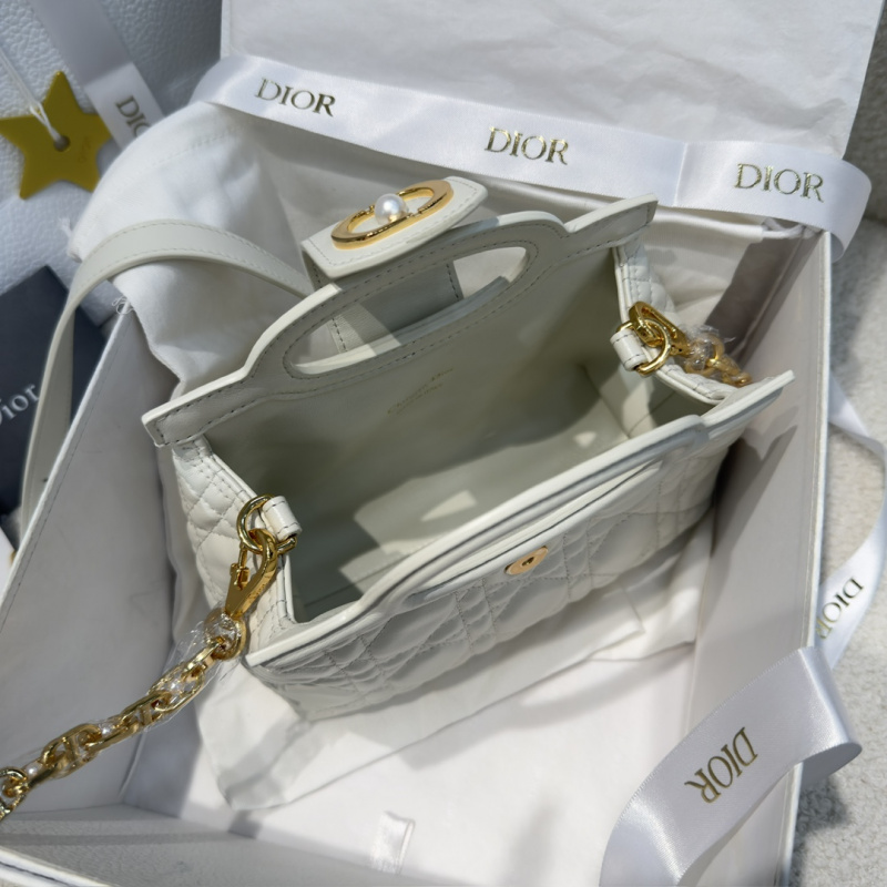 b378af33111a637756f88ac4ea245937_1764753387_4618.jpg b378af33111a637756f88ac4ea245937_1764753387_4618.jpg