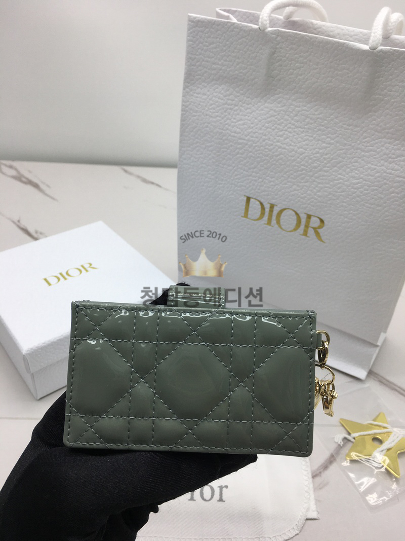 b5ac162f3bc4b7fa5cb0f4cef64bcb30_1765972595_319.jpg b5ac162f3bc4b7fa5cb0f4cef64bcb30_1765972595_319.jpg