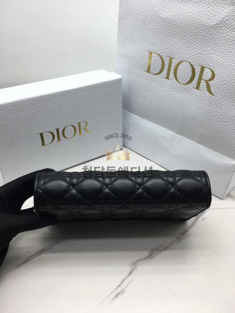 b5ac162f3bc4b7fa5cb0f4cef64bcb30_1765977614_0309.jpg b5ac162f3bc4b7fa5cb0f4cef64bcb30_1765977614_0309.jpg