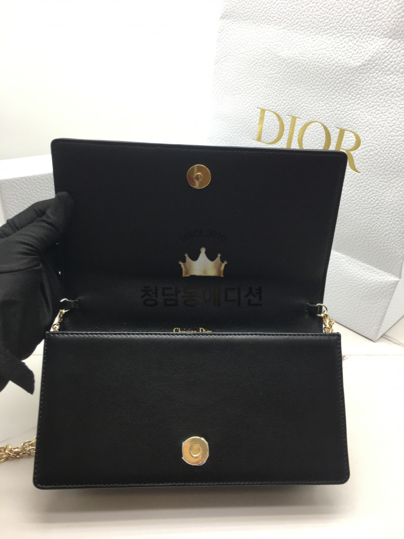 b5ac162f3bc4b7fa5cb0f4cef64bcb30_1765977621_0301.jpg b5ac162f3bc4b7fa5cb0f4cef64bcb30_1765977621_0301.jpg