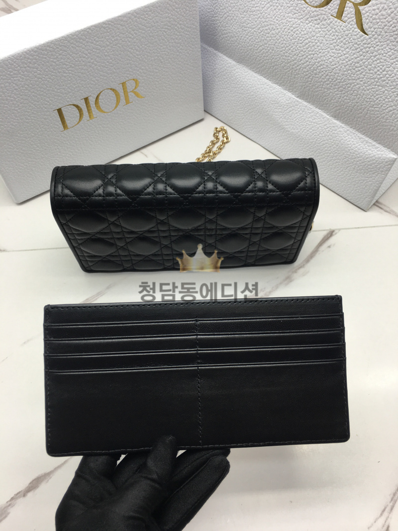 b5ac162f3bc4b7fa5cb0f4cef64bcb30_1765977630_9521.jpg b5ac162f3bc4b7fa5cb0f4cef64bcb30_1765977630_9521.jpg