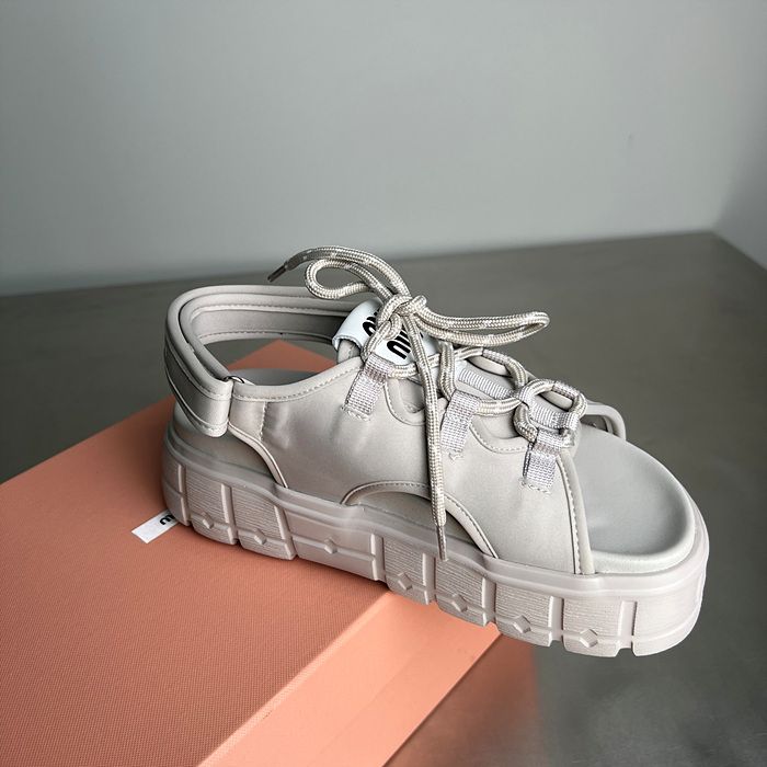 b6804ac974dc927e3050b93701879997_1765445357_2637.jpg b6804ac974dc927e3050b93701879997_1765445357_2637.jpg