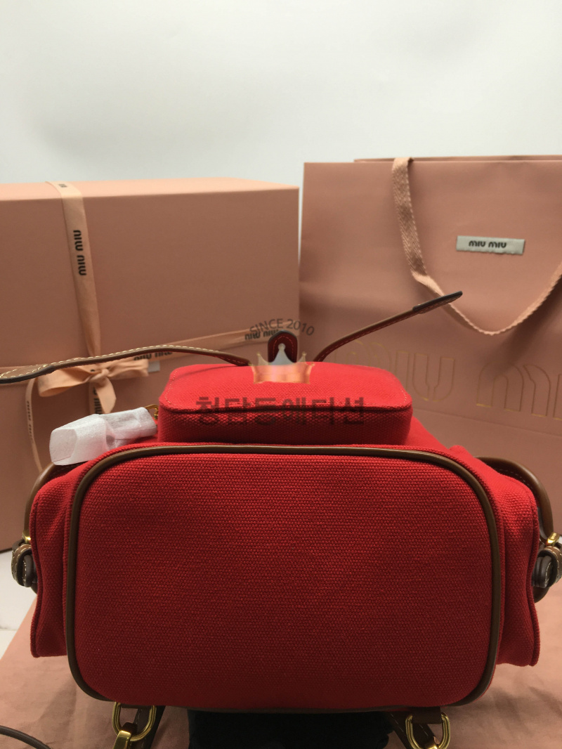 b90a4758de98ac41699a4e64bb0e3376_1765184948_6144.jpg b90a4758de98ac41699a4e64bb0e3376_1765184948_6144.jpg