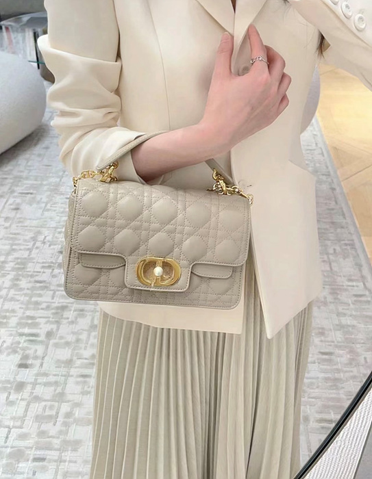 be58e99334eb31bee89da6e88240c0ec_1767079992_0973.jpg be58e99334eb31bee89da6e88240c0ec_1767079992_0973.jpg