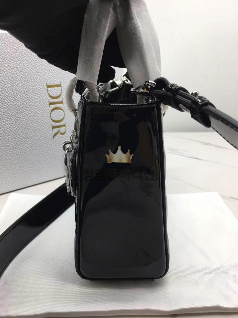 eeb2403820e35fd49b119ae99c4a370b_1765944227_3472.jpg eeb2403820e35fd49b119ae99c4a370b_1765944227_3472.jpg