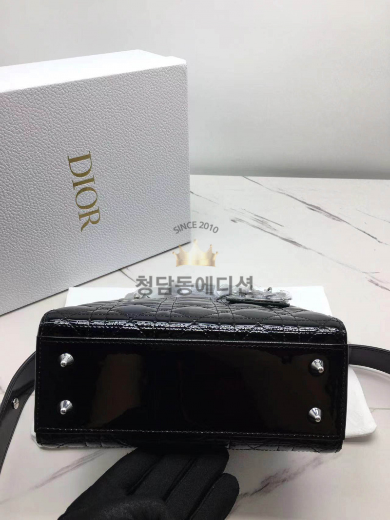 eeb2403820e35fd49b119ae99c4a370b_1765944228_0923.jpg eeb2403820e35fd49b119ae99c4a370b_1765944228_0923.jpg