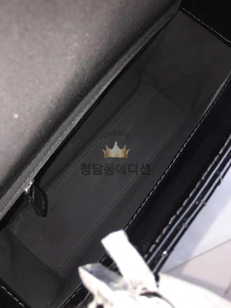 eeb2403820e35fd49b119ae99c4a370b_1765944230_4428.jpg eeb2403820e35fd49b119ae99c4a370b_1765944230_4428.jpg