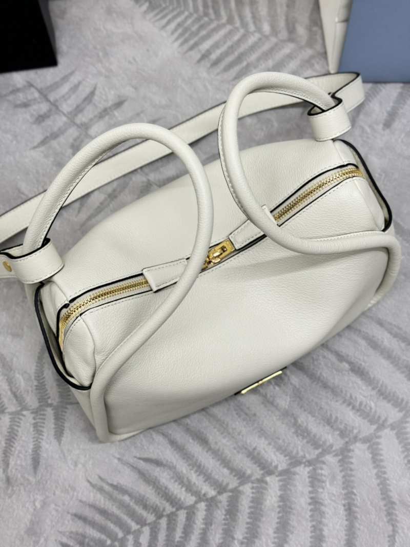 eeb2403820e35fd49b119ae99c4a370b_1765956555_2228.jpg eeb2403820e35fd49b119ae99c4a370b_1765956555_2228.jpg