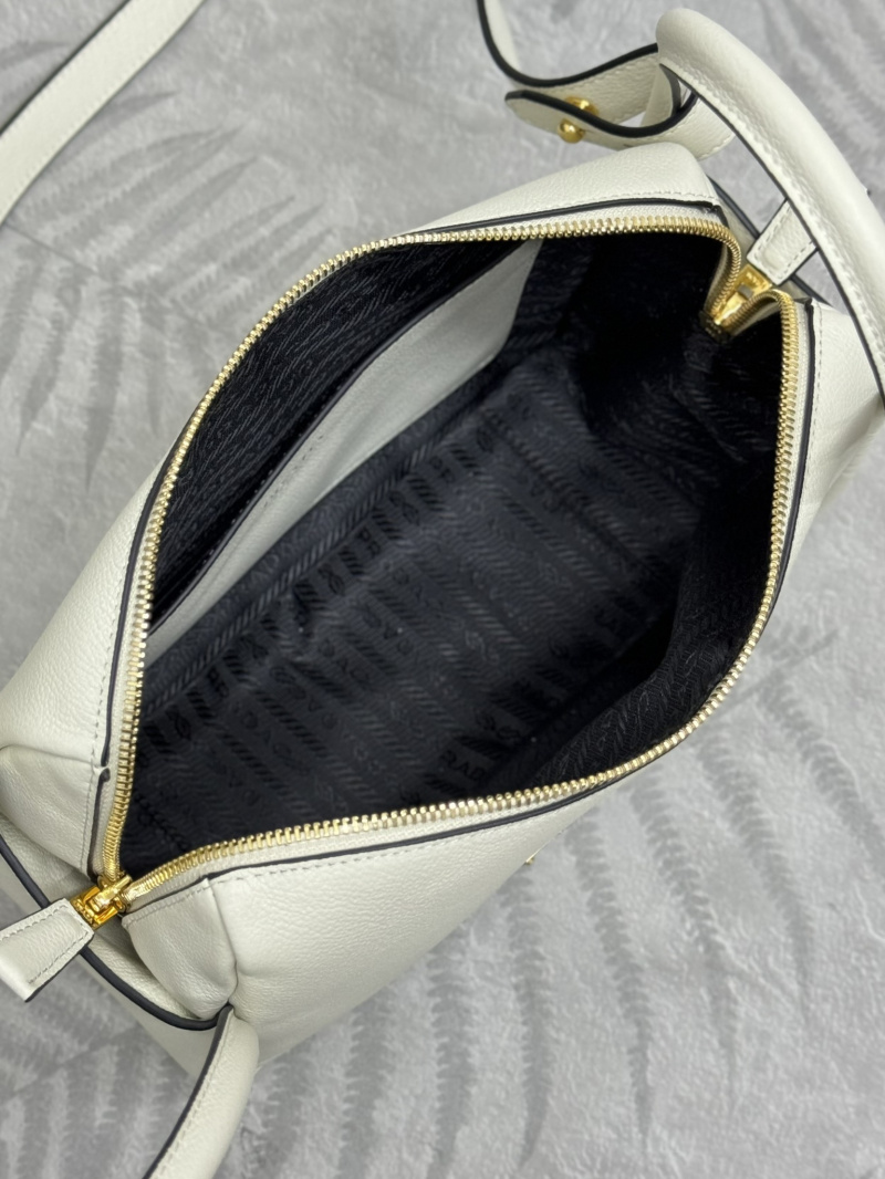 eeb2403820e35fd49b119ae99c4a370b_1765956558_0182.jpg eeb2403820e35fd49b119ae99c4a370b_1765956558_0182.jpg