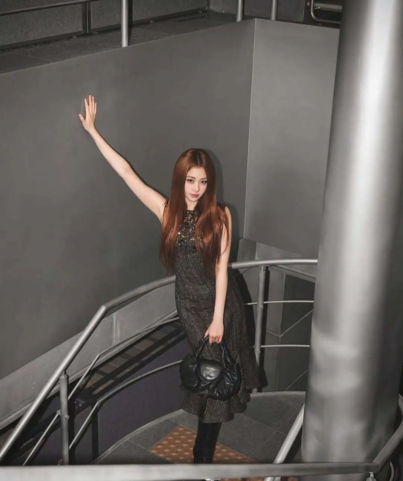 ef548f27a7c7ae1e3a05df8f943f949c_1766977007_0918.jpg ef548f27a7c7ae1e3a05df8f943f949c_1766977007_0918.jpg