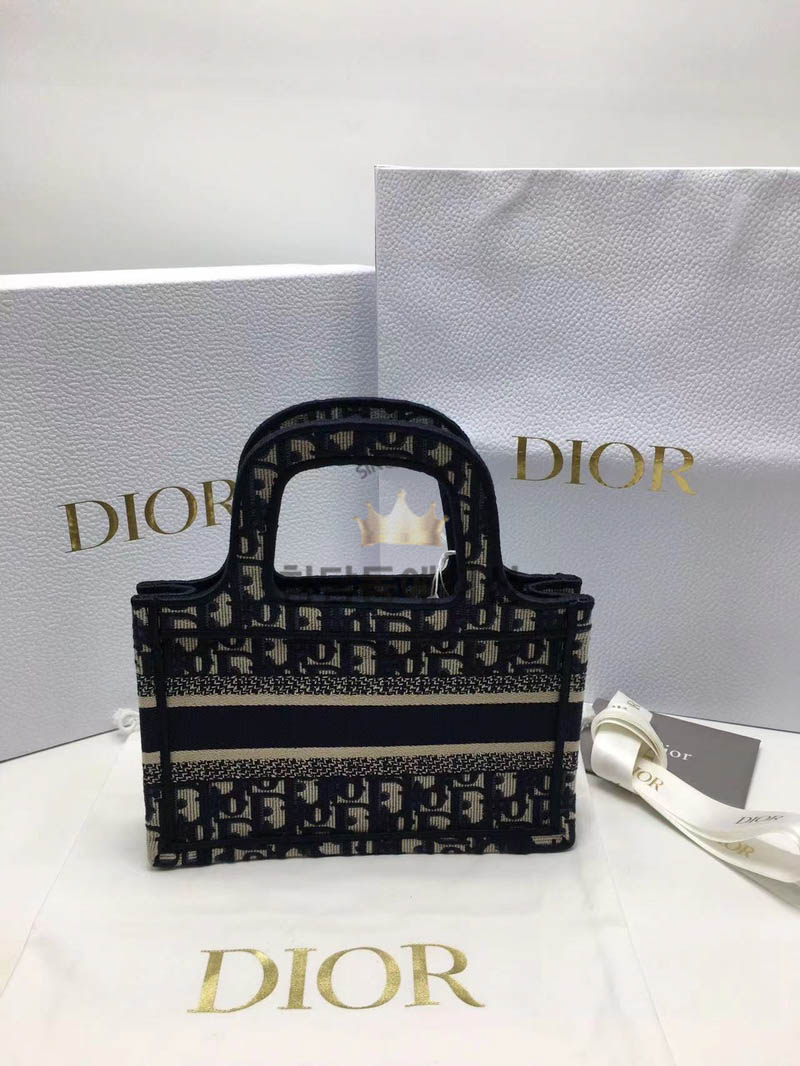 0c93563853759917028d3e01837d284e_1768984047_3751.jpg 0c93563853759917028d3e01837d284e_1768984047_3751.jpg