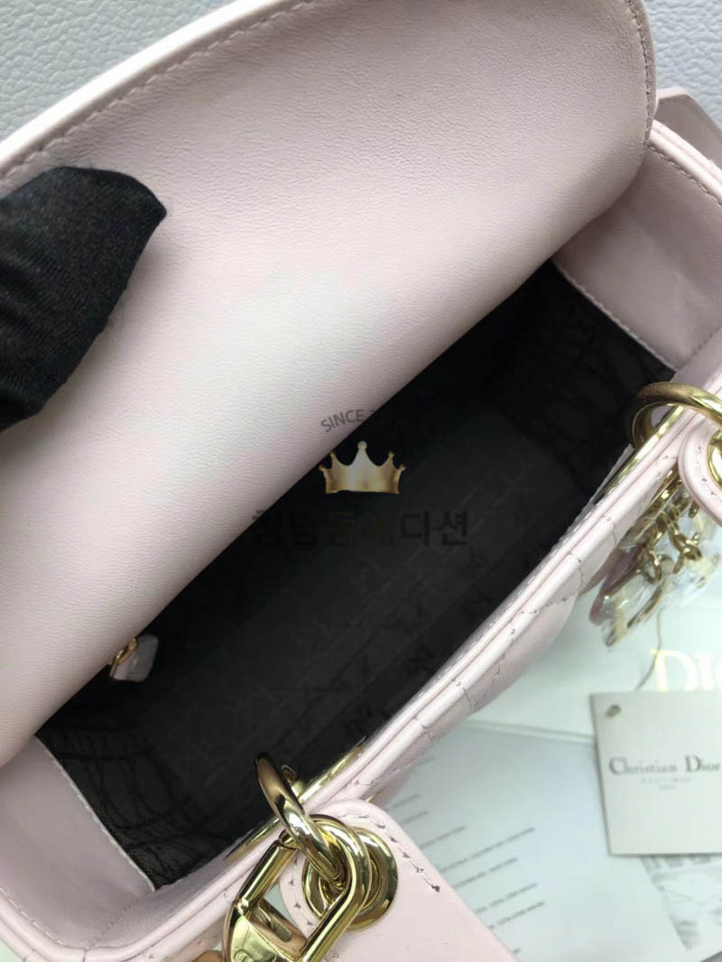 37eecbda6081e34b0592482aef78193a_1769056376_5346.jpg 37eecbda6081e34b0592482aef78193a_1769056376_5346.jpg