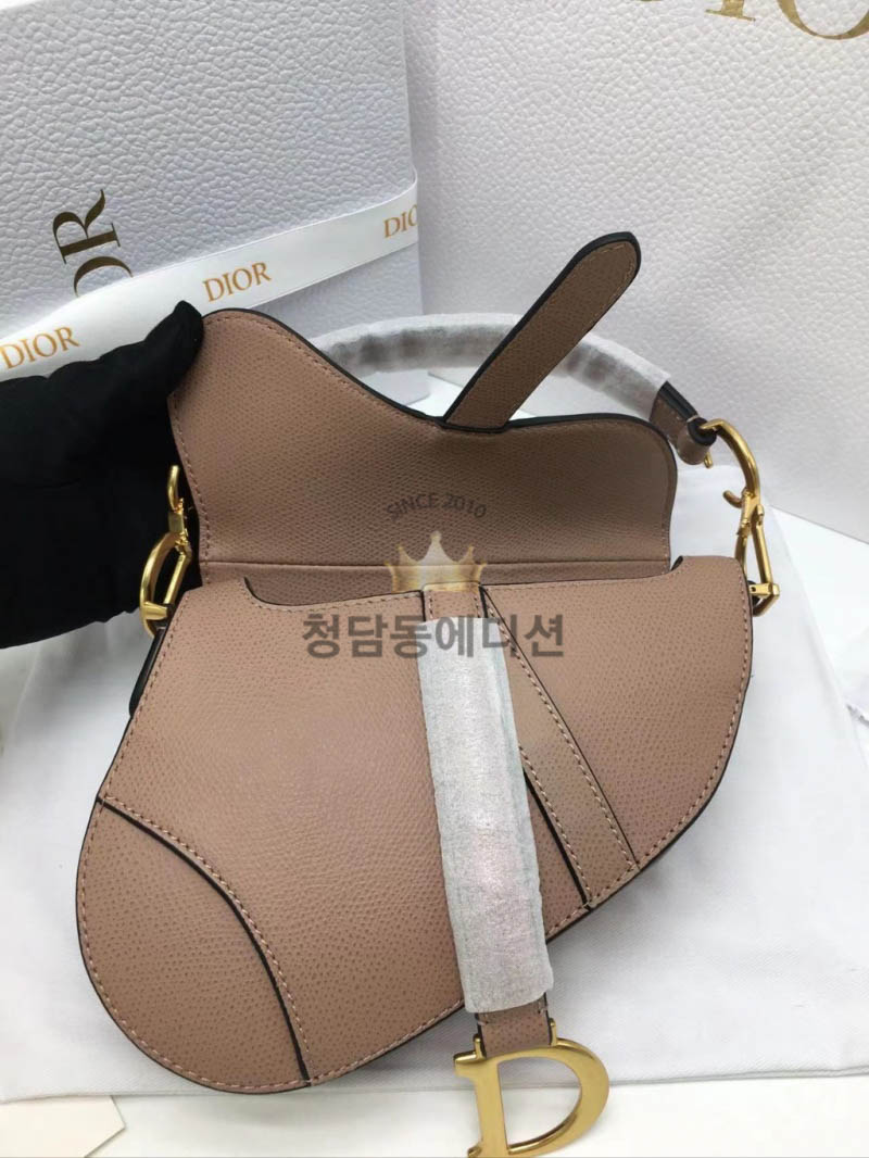 947b7535b8b137c7ce5d157d3e38634c_1767843104_6992.jpg 947b7535b8b137c7ce5d157d3e38634c_1767843104_6992.jpg